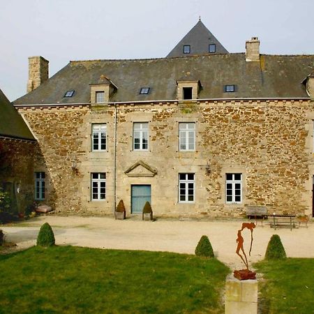 Corseul B&B Le Plessix - Manoir Le Plessix Madeuc מראה חיצוני תמונה